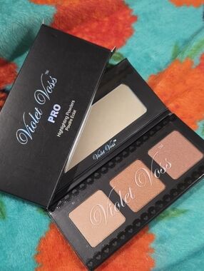 Violet Voss Pro Highlighting Palette Highlighter Trio NIB